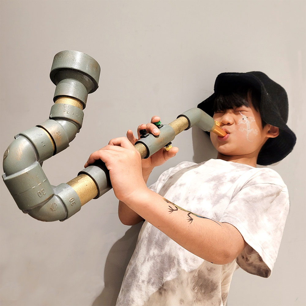 配管サックスのニコラスカ